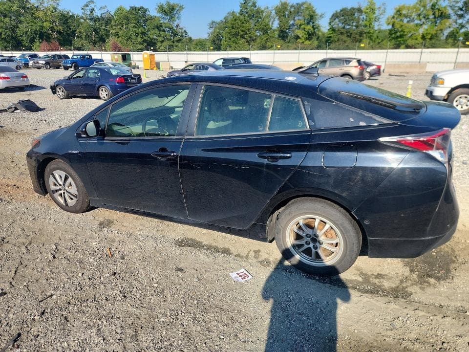 2018 TOYOTA PRIUS THREE 2