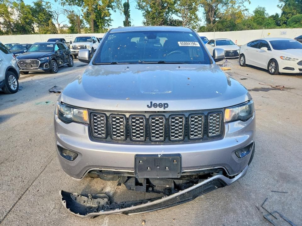 2017 JEEP GRAND CHEROKEE LAREDO 5
