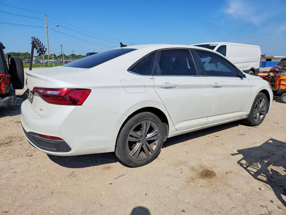 2024 VOLKSWAGEN JETTA SE 3
