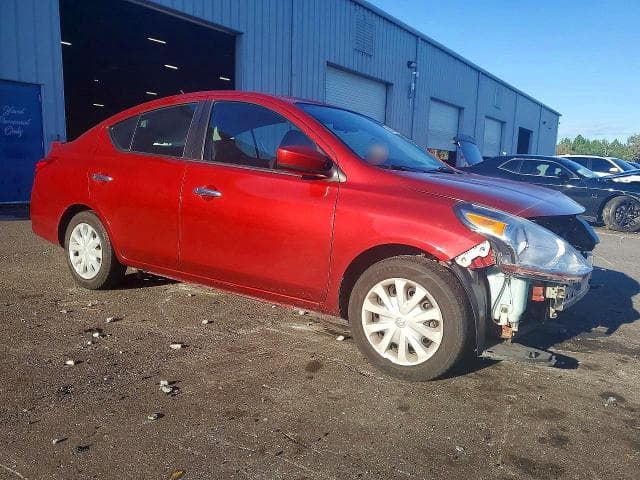 2019 NISSAN VERSA SV 4