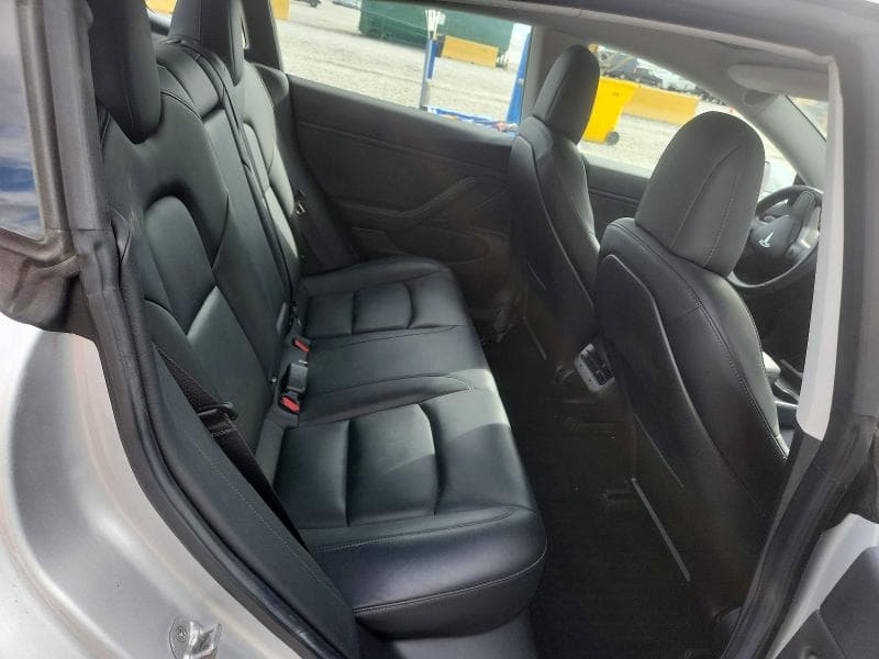 2018 TESLA MODEL 3 11
