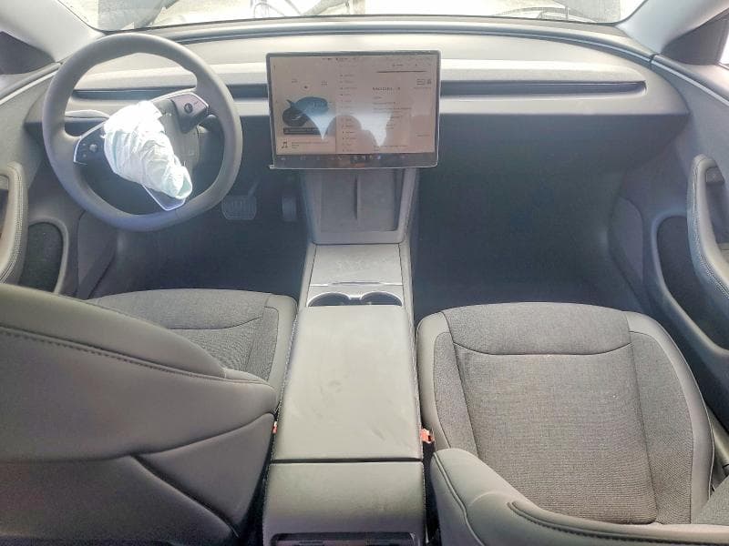 2026 TESLA MODEL 3 8