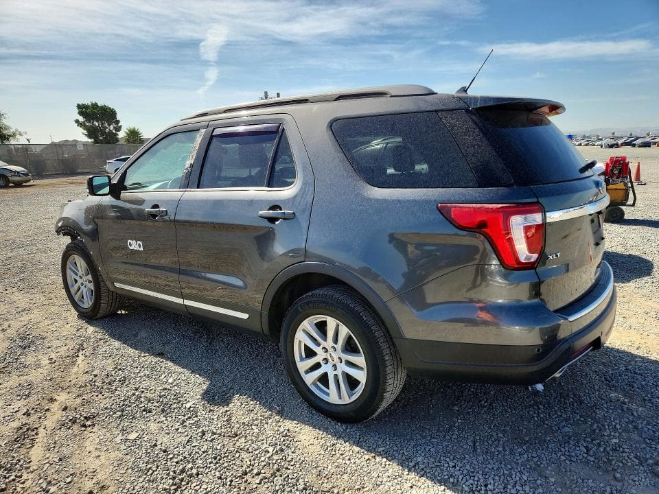 2018 FORD EXPLORER XLT 2