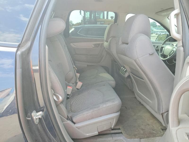 2017 CHEVROLET TRAVERSE LS 10
