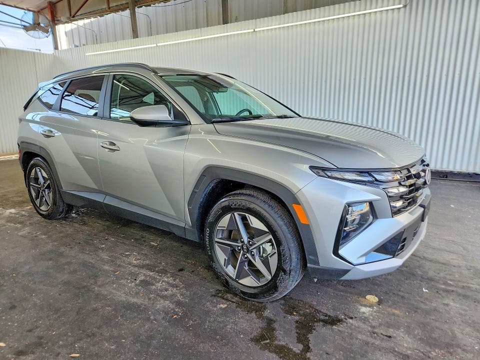 2026 HYUNDAI TUCSON SEL 4
