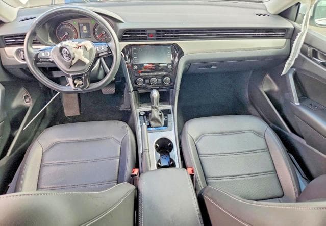 2020 VOLKSWAGEN PASSAT SE 8