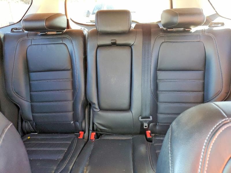 2017 FORD ESCAPE TITANIUM 10