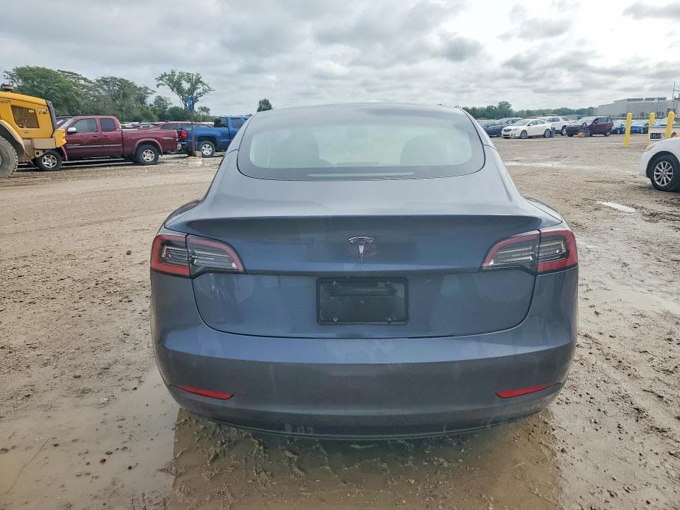 2022 TESLA MODEL 3 6