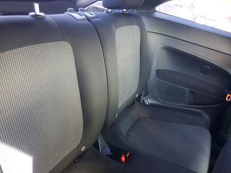 2019 VOLKSWAGEN BEETLE S 10