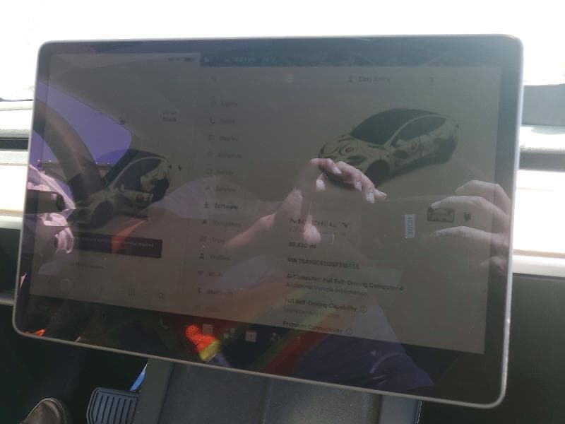 2025 TESLA MODEL Y 9