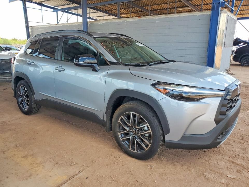 2026 TOYOTA COROLLA CROSS XLE 4