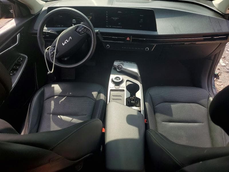 2024 KIA EV6 WIND 8