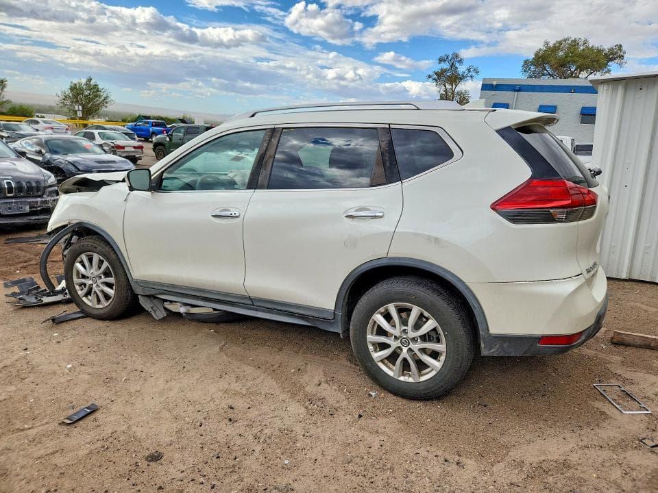 2017 NISSAN ROGUE SV 2