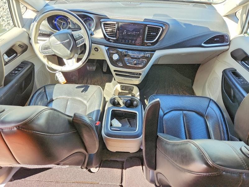 2018 CHRYSLER PACIFICA LIMITED 8