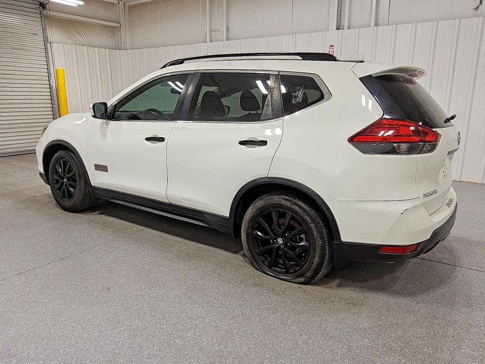 2017 NISSAN ROGUE SV 2