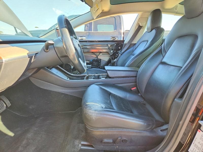 2018 TESLA MODEL 3 7