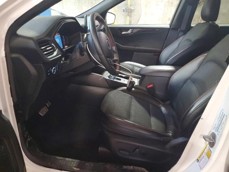 2024 FORD ESCAPE ST LINE SELECT 7