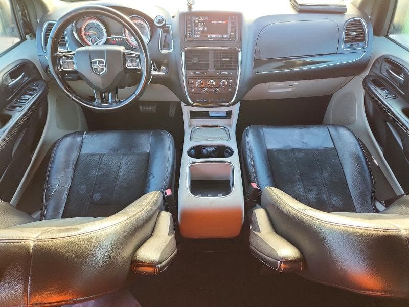 2017 DODGE GRAND CARAVAN SXT 8