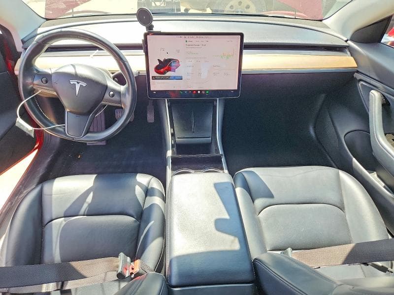 2018 TESLA MODEL 3 8