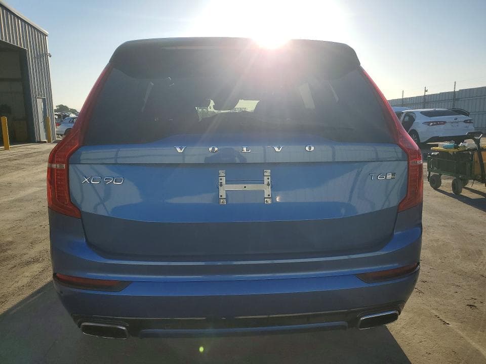 2018 VOLVO XC90 T6 6