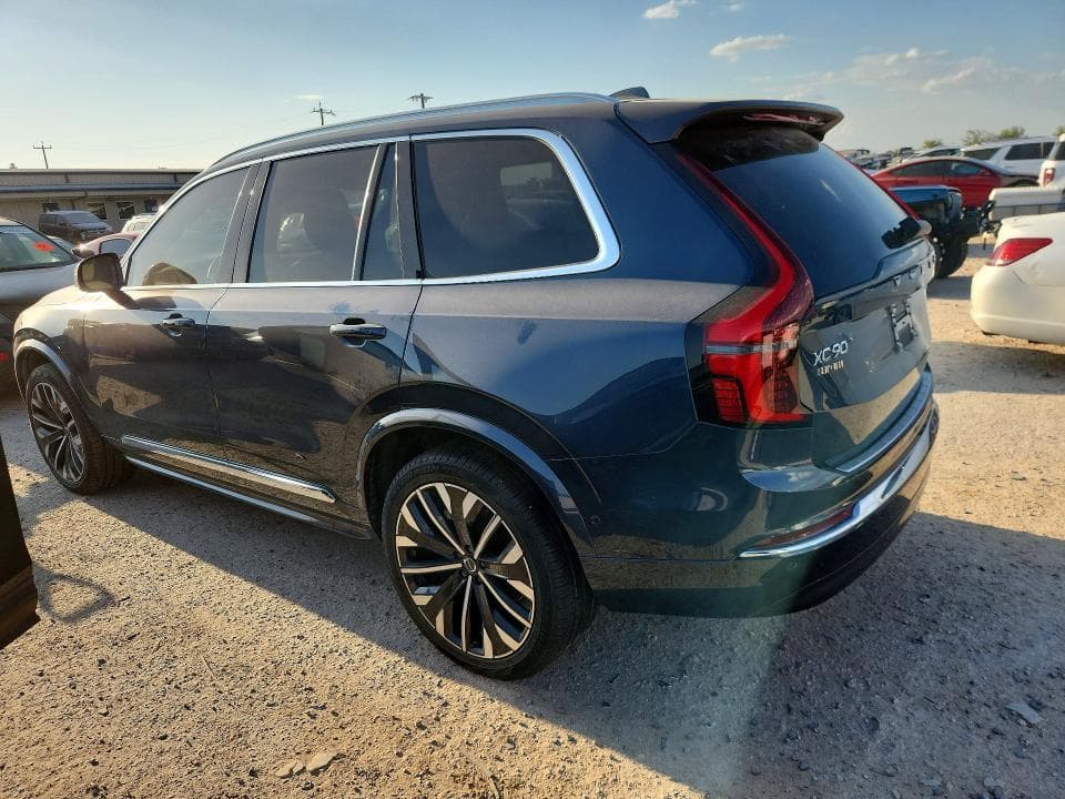 2026 VOLVO XC90 PLUS 2