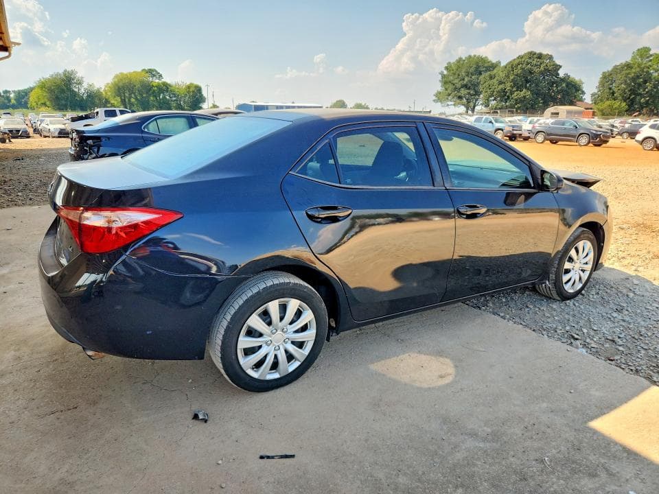 2017 TOYOTA COROLLA LE 3