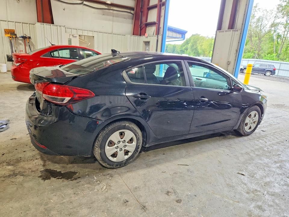2017 KIA FORTE LX 3