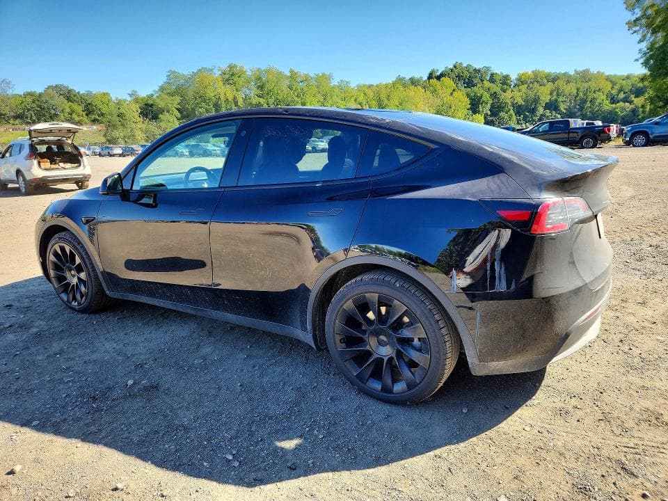 2023 TESLA MODEL Y 2