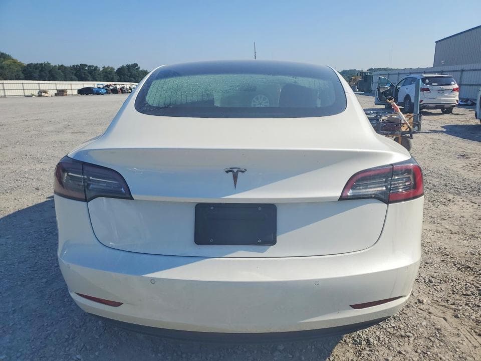 2019 TESLA MODEL 3 6