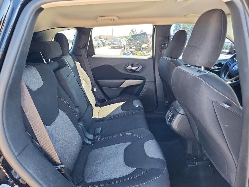 2018 JEEP CHEROKEE LATITUDE 11