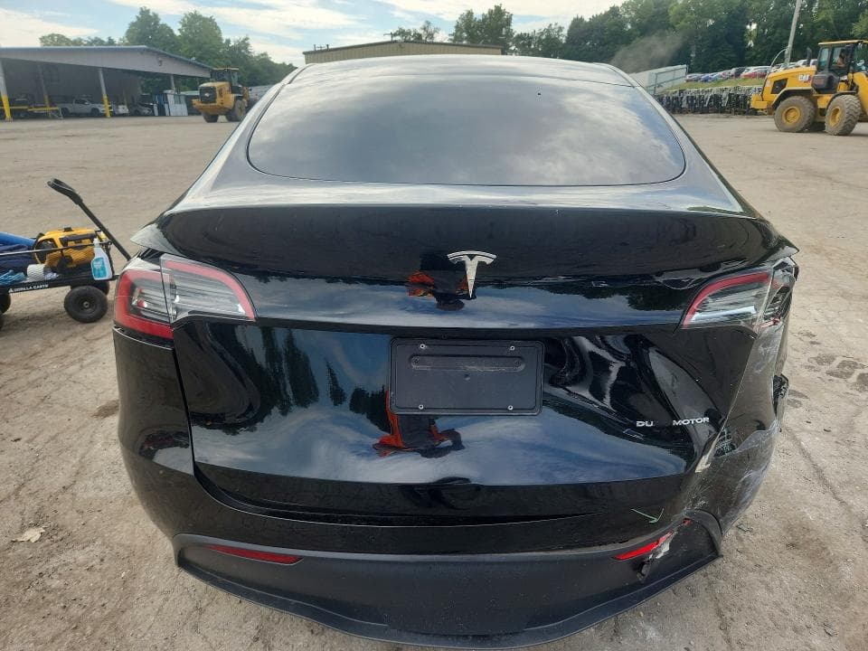 2022 TESLA MODEL Y 6