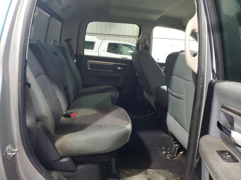 2020 RAM 1500 CLASSIC SLT 10