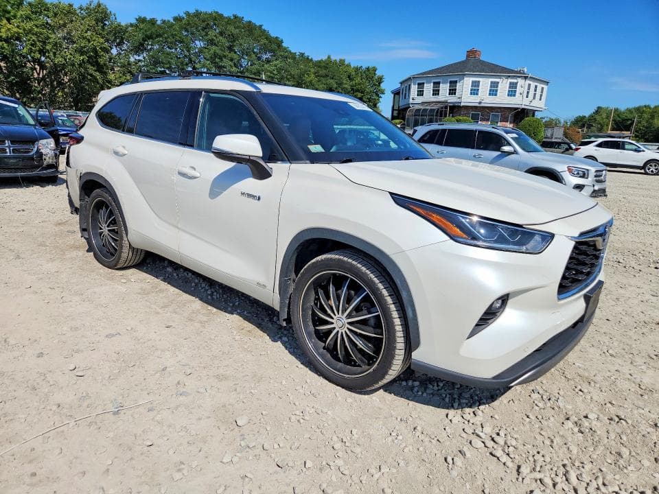 2021 TOYOTA HIGHLANDER HYBRID PLATINUM 4