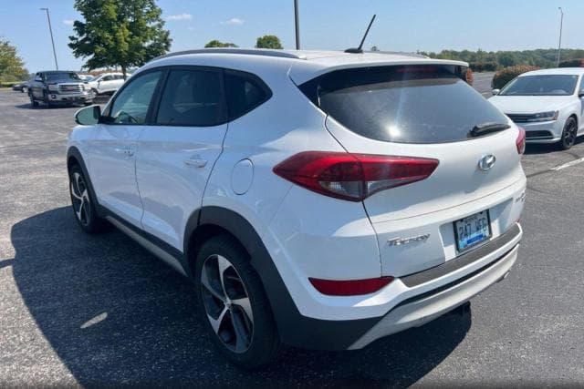 2017 HYUNDAI TUCSON SPORT 3