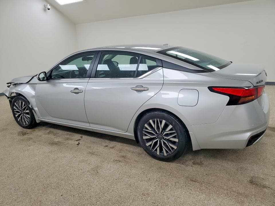 2024 NISSAN ALTIMA SV 2