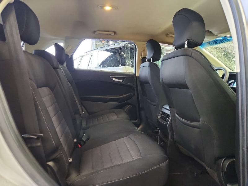 2017 FORD EDGE SE 11