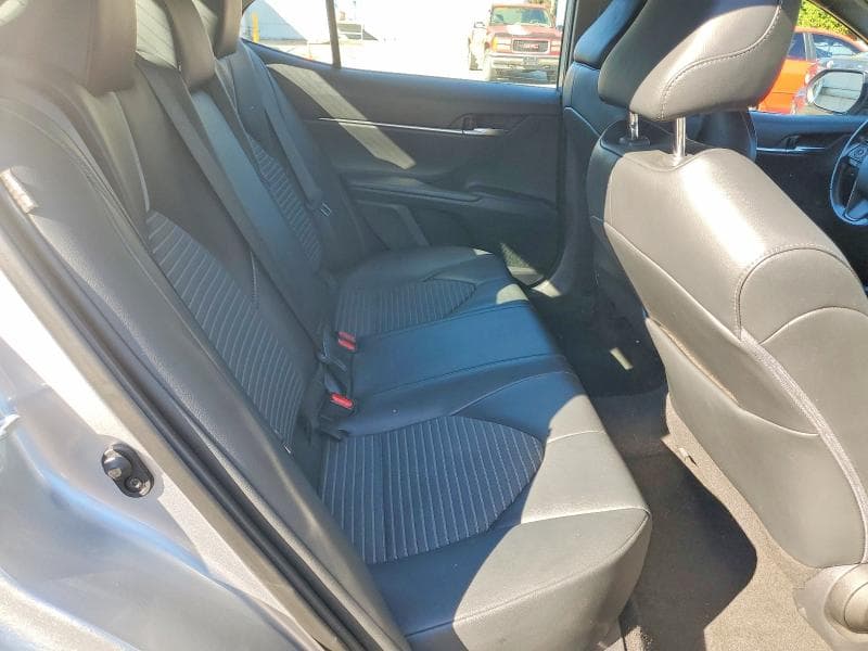 2021 TOYOTA CAMRY SE 10
