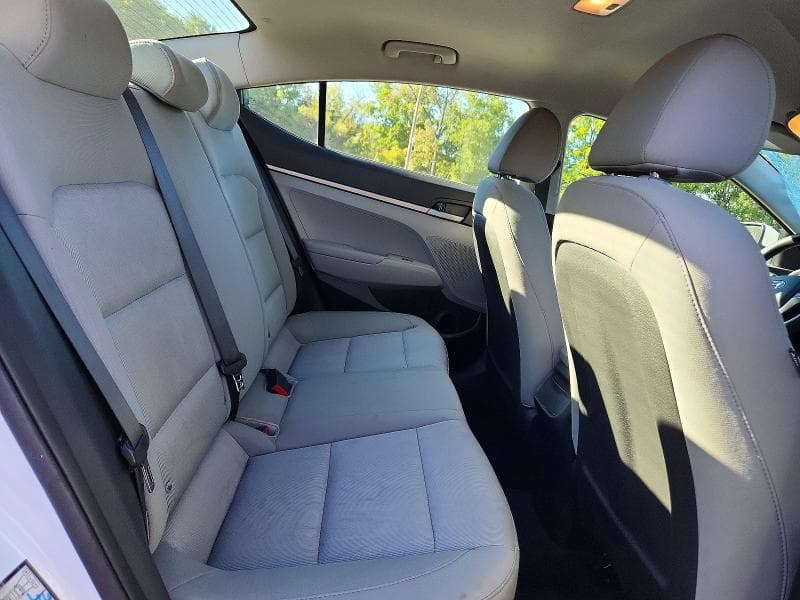 2017 HYUNDAI ELANTRA SE 10