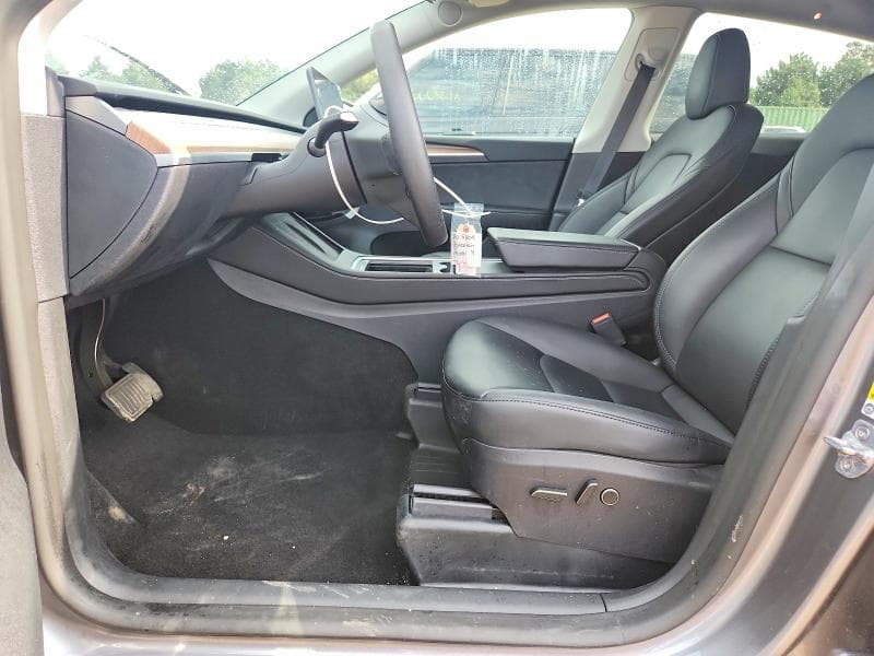 2025 TESLA MODEL Y 7