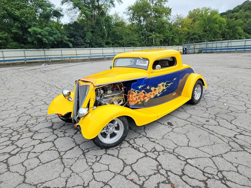 1934 FORD COUPE