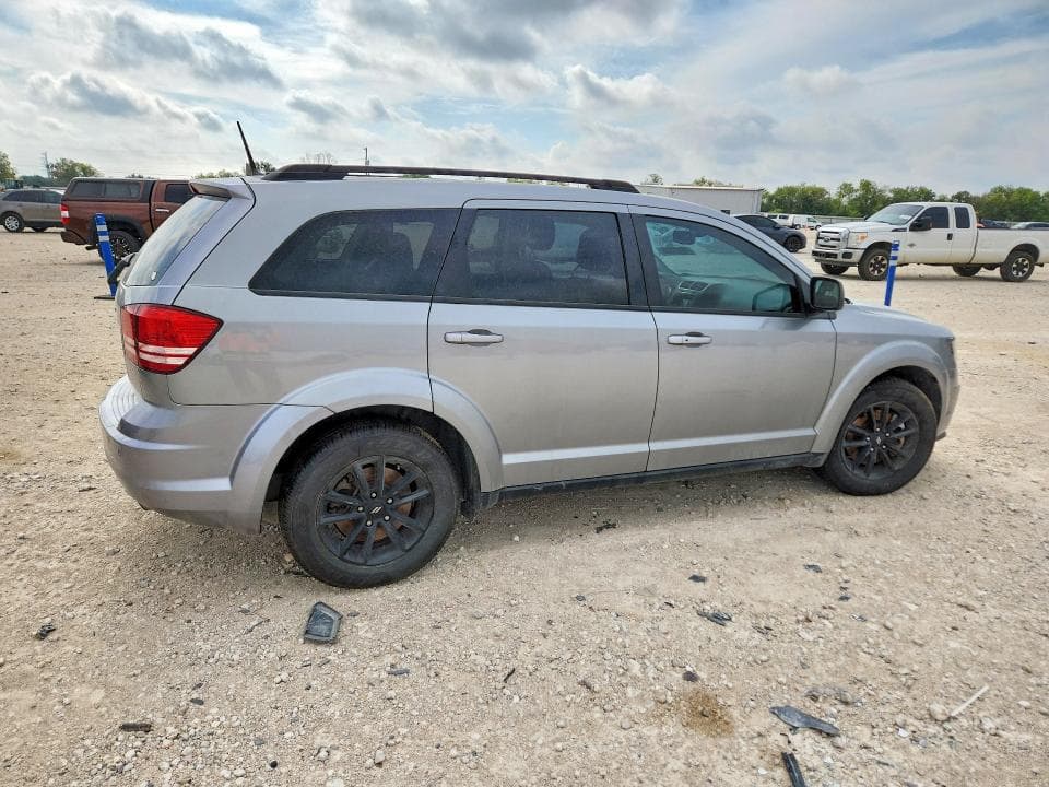 2020 DODGE JOURNEY SE 3