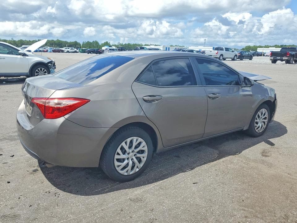 2019 TOYOTA COROLLA LE 3