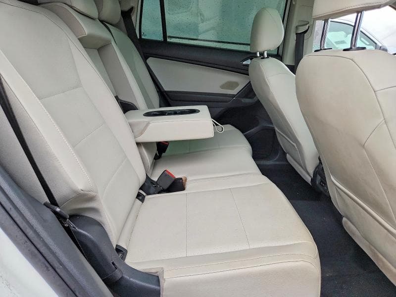 2018 VOLKSWAGEN TIGUAN SE 10