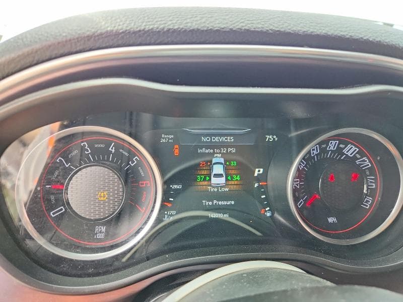 2017 DODGE CHALLENGER R/T 9