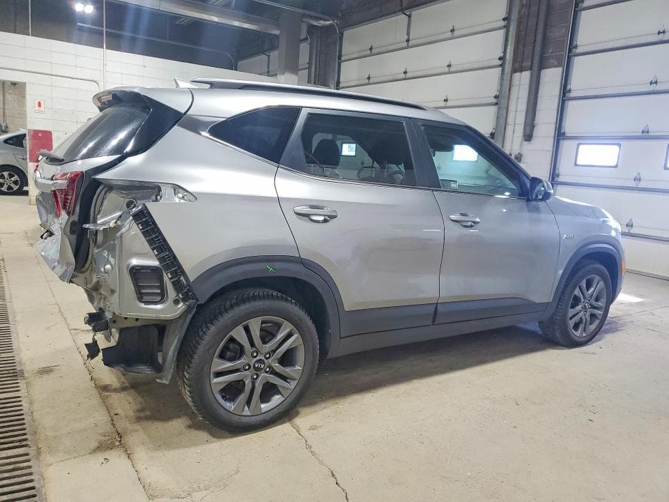 2021 KIA SELTOS S 3