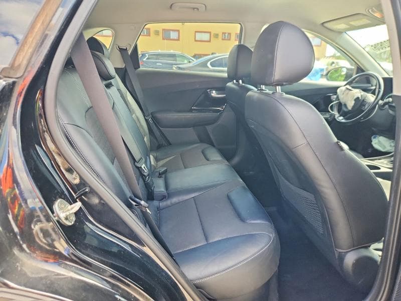 2018 KIA NIRO EX 10