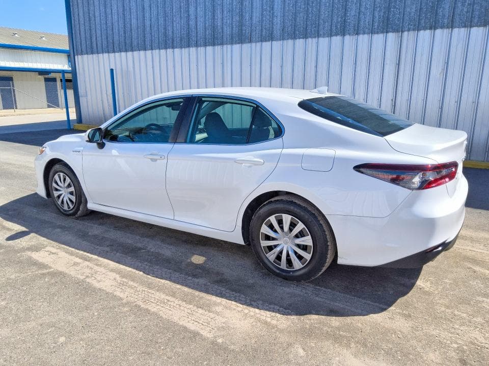 2021 TOYOTA CAMRY LE 2