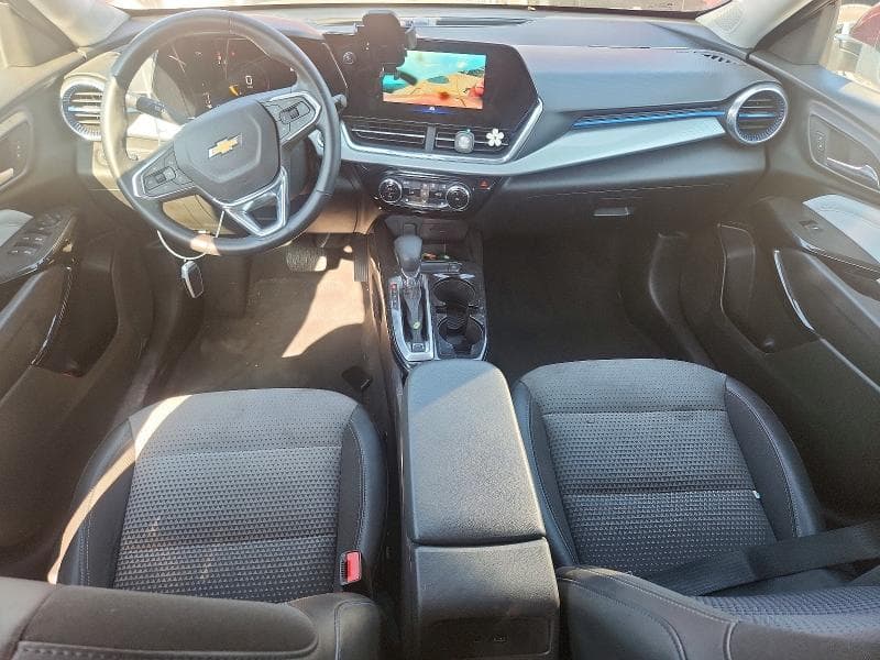 2025 CHEVROLET TRAX 1LT 8