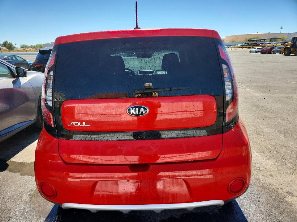 2018 KIA SOUL + 6
