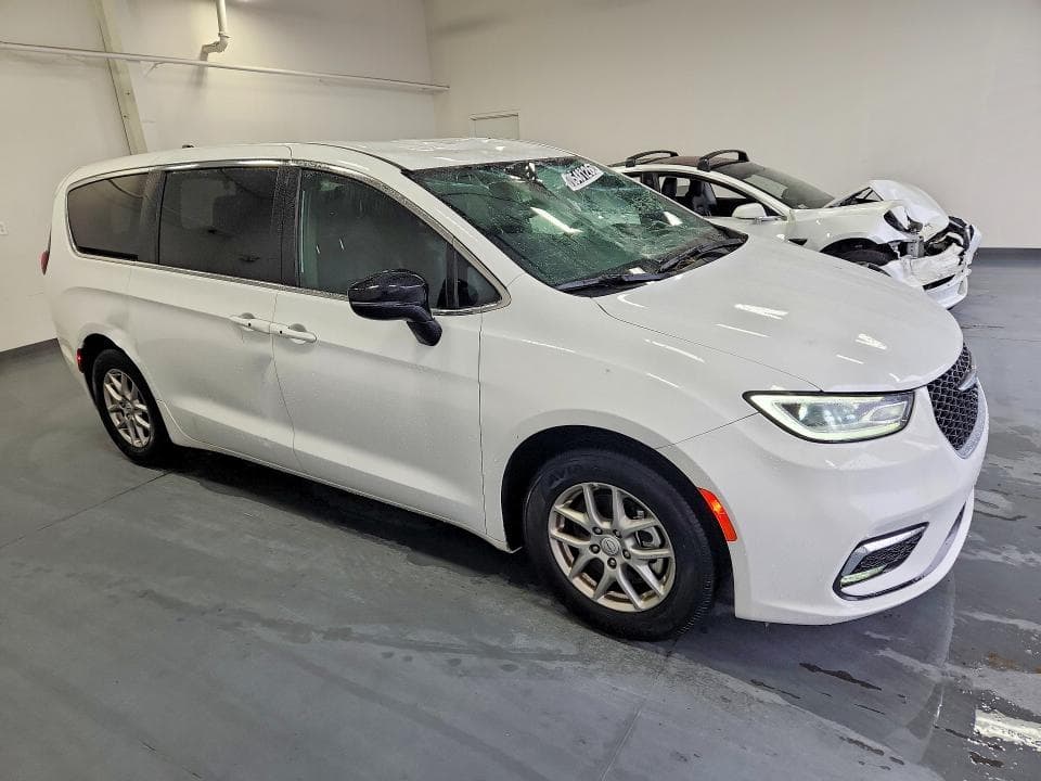 2026 CHRYSLER PACIFICA SELECT 4